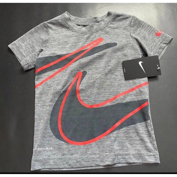 NWT Nike Athletic Set Boys Size 4 - Picture 2 of 3